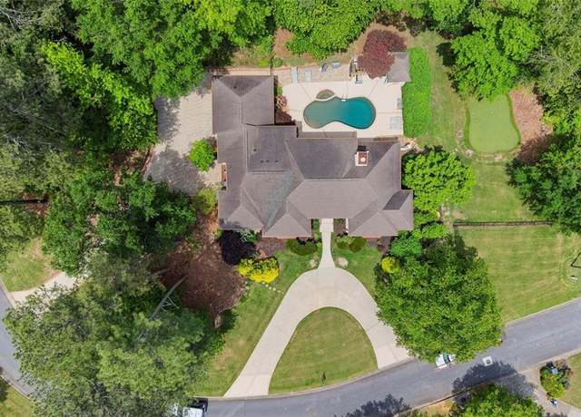 Property at 194 Sentinel Pl SE, Marietta, GA 30067, 5 beds, 4.5 baths
