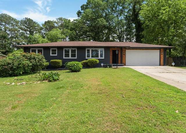 Property at 3779 Elkridge Dr, Decatur, GA 30032, 3 beds, 2.5 baths
