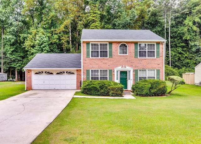 Property at 2050 Surrey Trl, Atlanta, GA 30349, 3 beds, 2.5 baths