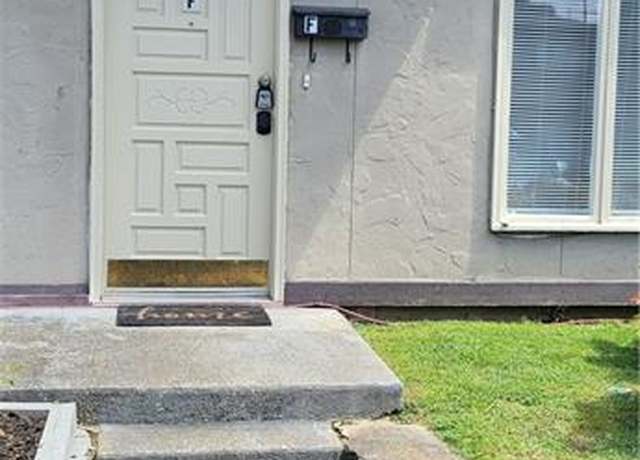 Property at 1819 Ashborough Cir SE Unit F, Marietta, GA 30067, 2 beds, 3.5 baths