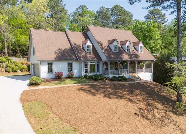 Property at 7700 Dunvegan Close, Atlanta, GA 30350, 4 beds, 4 baths