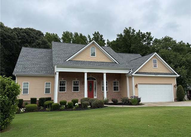 Property at 430 English Ivy Way, Woodstock, GA 30188, 4 beds, 3 baths