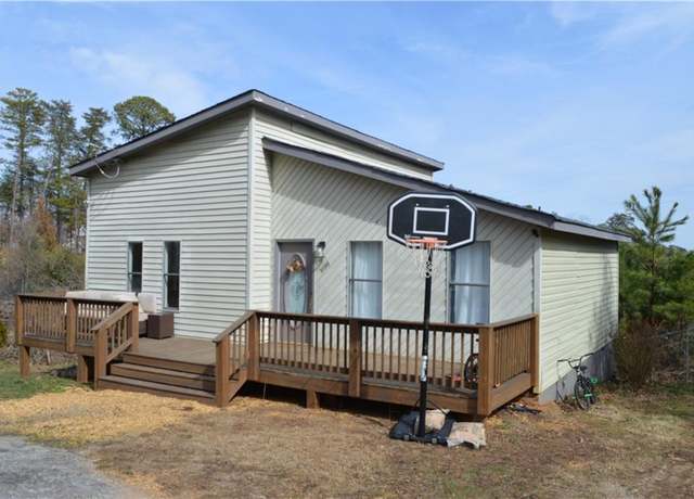 Property at 2100 Driftwood Cir, Cumming, GA 30041, 2 beds, 1 bath