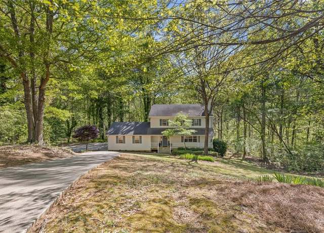 Property at 2315 Fisher Dr, Loganville, GA 30052, 3 beds, 2.5 baths