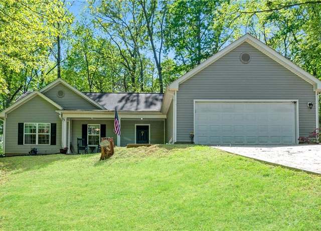 Property at 12 Mulberry Rd, Winder, GA 30680, 3 beds, 2 baths