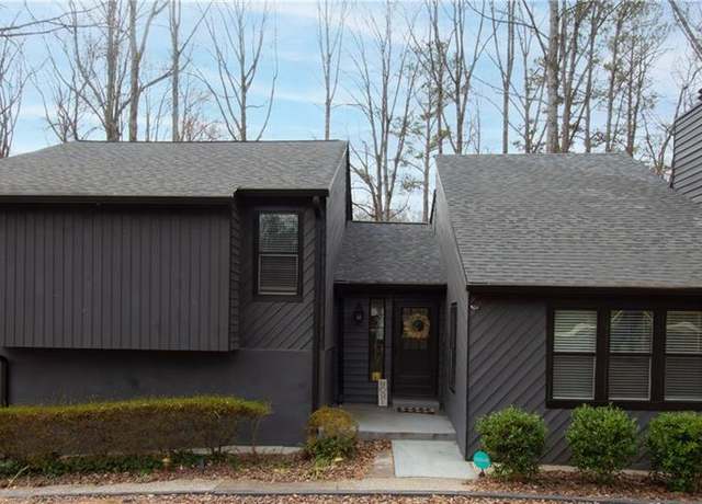 Property at 3404 Vinings North Trl SE, Smyrna, GA 30080, 3 beds, 2 baths