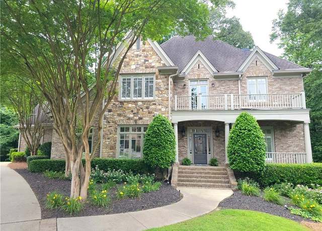 Property at 1632 Brookhaven Close NE, Brookhaven, GA 30319, 6 beds, 5.5 baths
