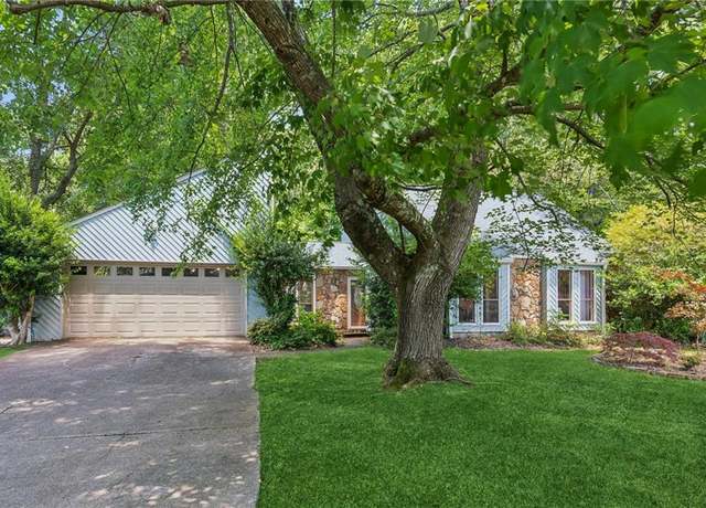 Property at 3299 Pete Shaw Rd, Marietta, GA 30066, 3 beds, 2.5 baths