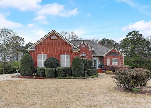 Property at 209 Candice Ct, Hampton, GA 30228, 3 beds, 2 baths