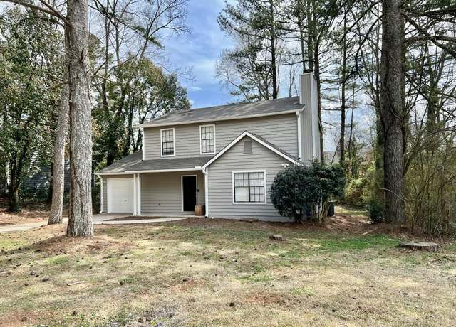 Property at 5463 Forest East Ln, Stone Mountain, GA 30088, 3 beds, 2.5 baths
