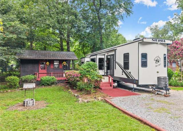 Property at 407 Hidden Valley Rd, Cleveland, GA 30528, 1 bed, 1 bath