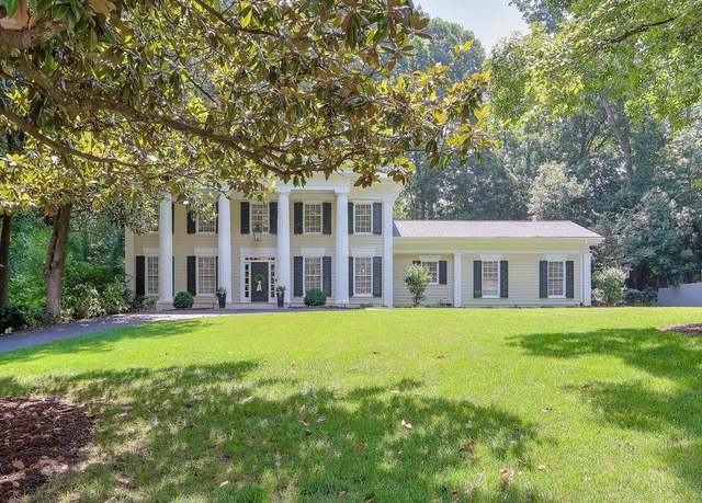 Property at 575 Valley Hall Dr, Sandy Springs, GA 30350, 6 beds, 5.5 baths