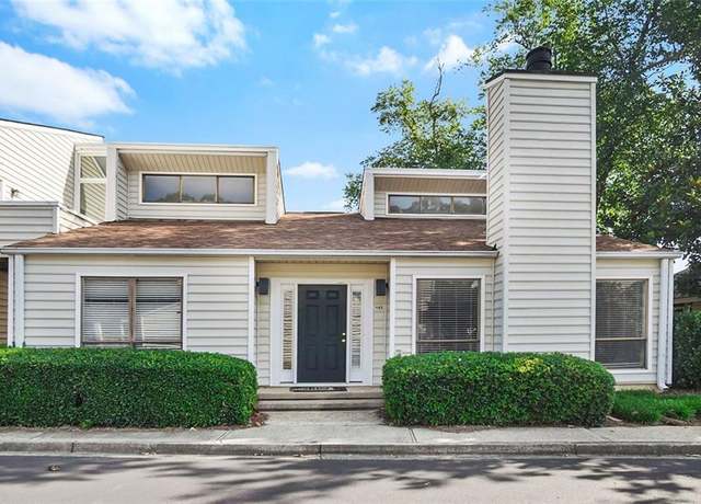 Property at 645 Serramonte Dr, Marietta, GA 30068, 3 beds, 2 baths