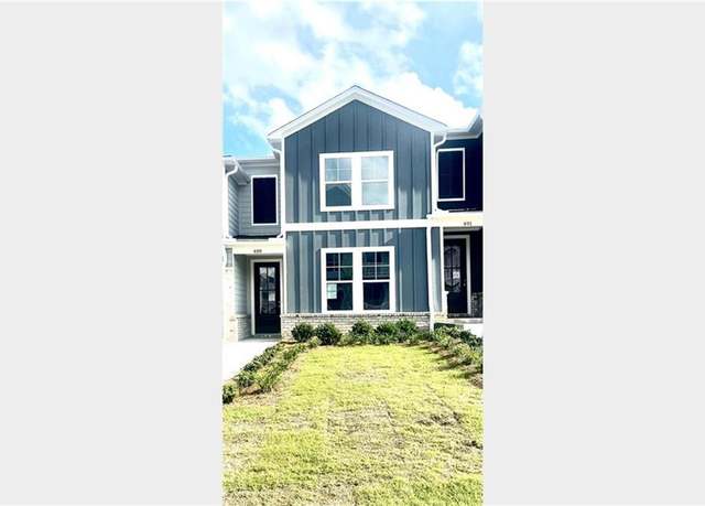 Property at 489 Crown Dr, Cartersville, GA 30120, 3 beds, 2.5 baths