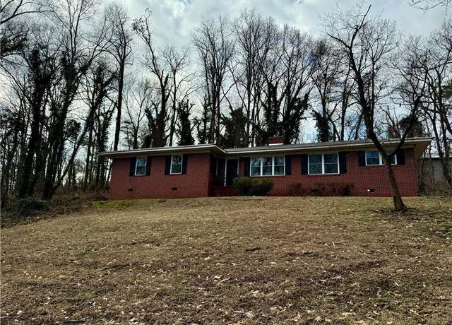 Property at 103 White Cir, Rockmart, GA 30153, 3 beds, 2 baths