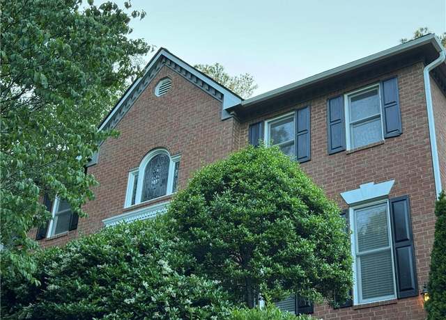 Property at 990 Azalea Dr, Roswell, GA 30075, 4 beds, 3.5 baths