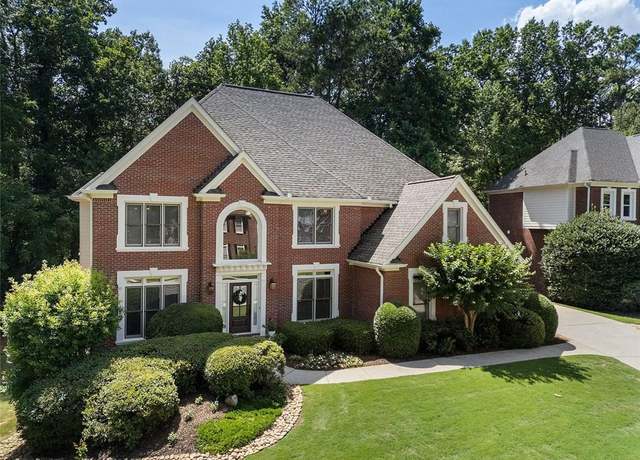 Property at 135 Welford Trce, Alpharetta, GA 30004, 6 beds, 5 baths
