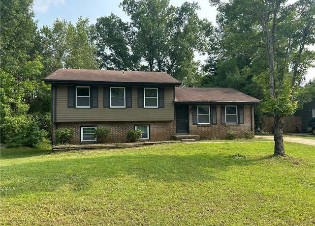Property at 8415 Magnolia Dr, Jonesboro, GA 30238, 3 beds, 1.5 baths
