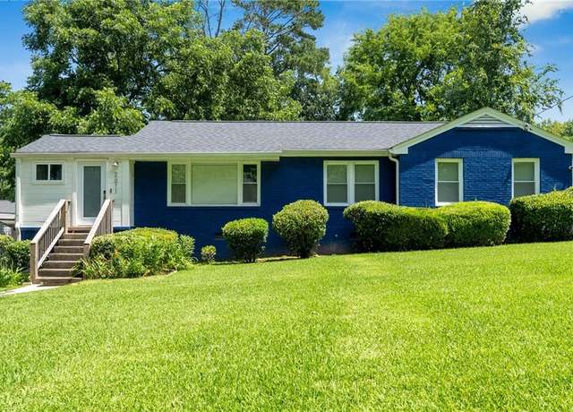 Property at 2011 Lexington Ave, Atlanta, GA 30344, 2 beds, 2 baths