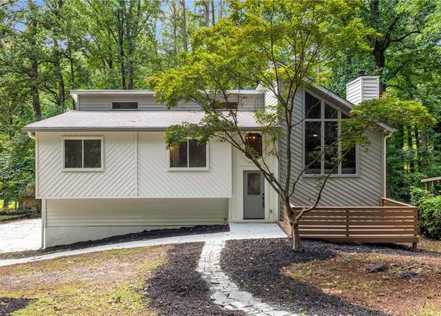 Property at 515 Dover St, Marietta, GA 30066, 3 beds, 2.5 baths