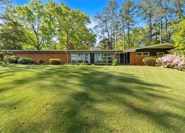 Property at 403 Lakeside Dr, Cedartown, GA 30125, 4 beds, 3 baths