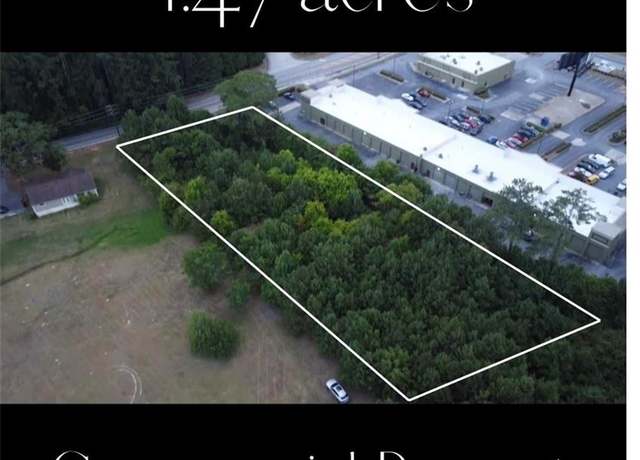 Property at 8250 Thomas Rd, Jonesboro, GA 30238