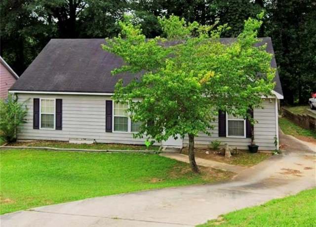 Property at 9161 Fairway Ct, Riverdale, GA 30274, 3 beds, 2 baths