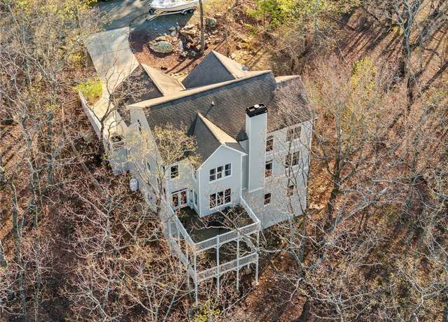 Property at 121 Moose Loop, Waleska, GA 30183, 4 beds, 3 baths