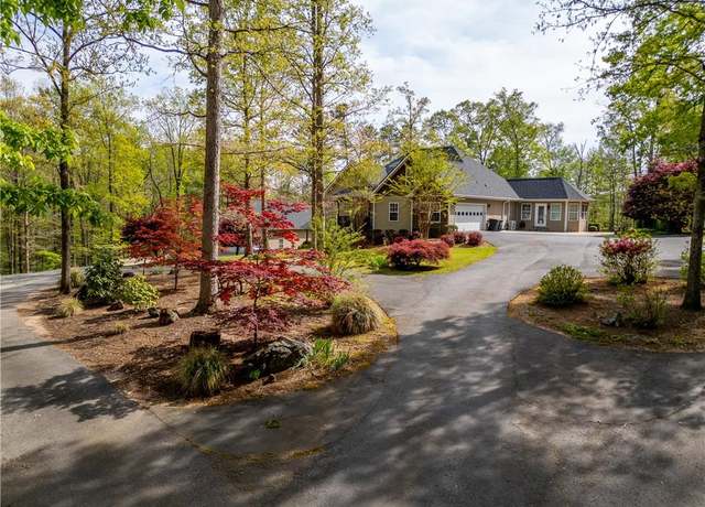 Property at 790 Riverwilde Rd, Clarkesville, GA 30523, 4 beds, 3.5 baths