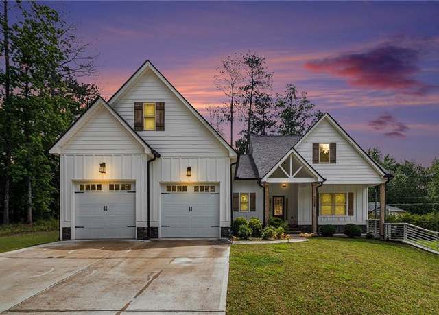 Property at 5008 Monticello Dr, Villa Rica, GA 30180, 4 beds, 3 baths