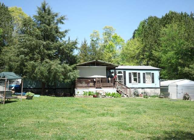 Property at 31 Dogwood Ln NW, Cartersville, GA 30121, 3 beds, 2 baths