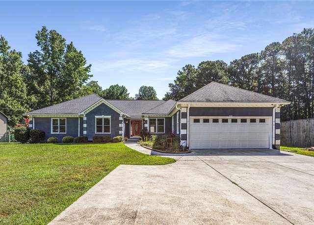 Property at 3280 Skyland Dr, Snellville, GA 30078, 3 beds, 2.5 baths