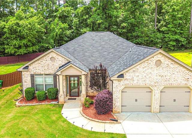 Property at 4220 Sawgrass Dr, Lithonia, GA 30038, 3 beds, 2.5 baths