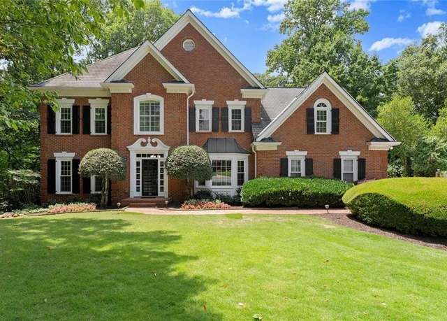 Property at 15 Vickwood Ct, Marietta, GA 30068, 6 beds, 5 baths