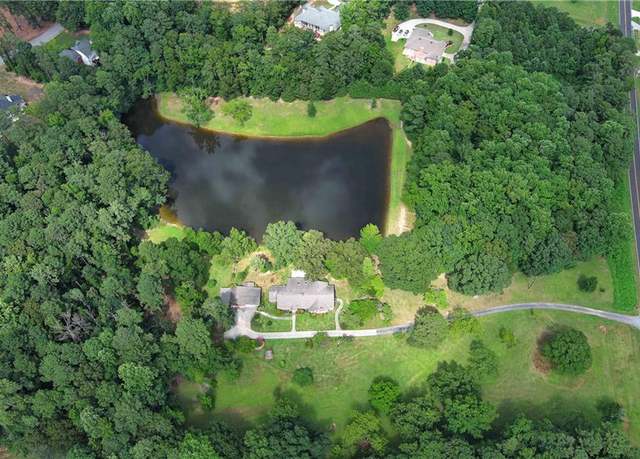 Property at 3102 Walt Stephens Rd, Jonesboro, GA 30236, 3 beds, 3 baths