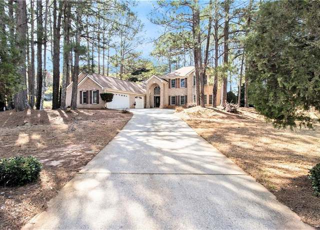 Property at 11 Tallulah Ct, Jonesboro, GA 30236, 4 beds, 2.5 baths