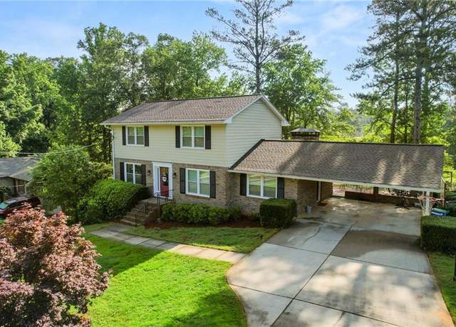 Property at 4379 Bonaparte Dr, Tucker, GA 30084, 3 beds, 2.5 baths