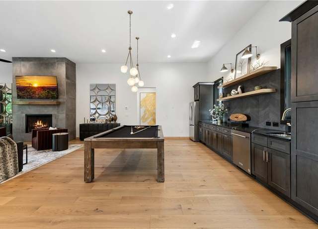 Property at 146 Overlook Way, Blue Ridge, GA 30513, 4 beds, 4 baths