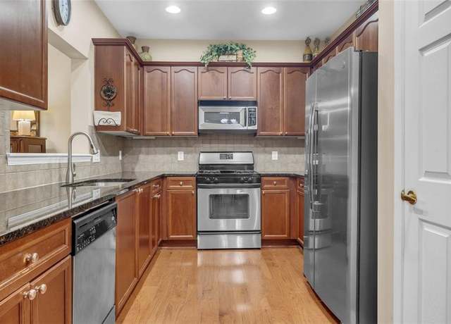Property at 3235 Abbott Dr #7, Powder Springs, GA 30127, 2 beds, 2 baths