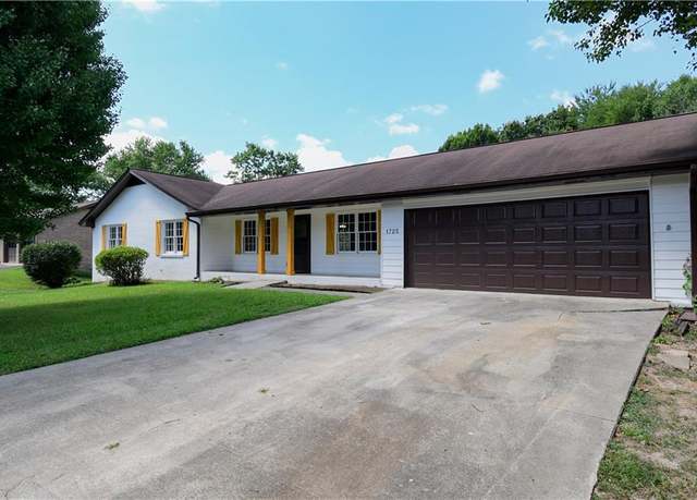 Property at 1725 Norton Estates Dr, Snellville, GA 30078, 5 beds, 3 baths