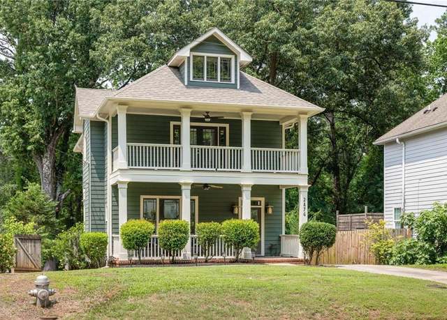 Property at 2876 White Oak Dr, Decatur, GA 30032, 3 beds, 3 baths