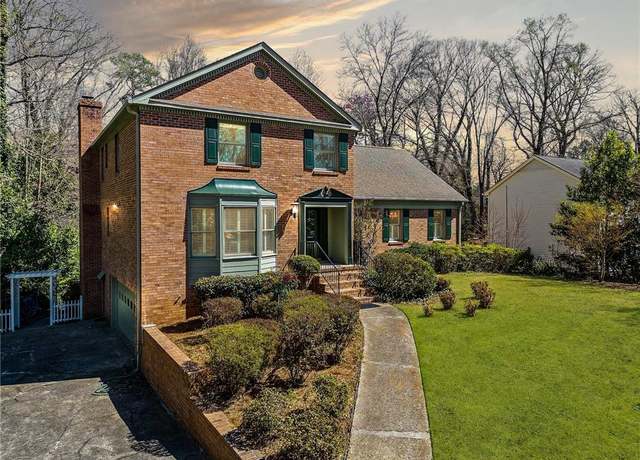 Property at 301 Millbrook Farm Ct, Marietta, GA 30068, 5 beds, 3.5 baths