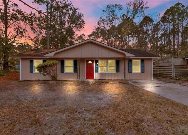 Property at 701 Lee Rd, Hinesville, GA 31313, 4 beds, 2 baths