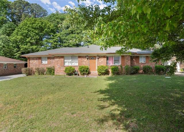 Property at 2844 Whispering Hills Dr, Chamblee, GA 30341, 4 beds, 2 baths