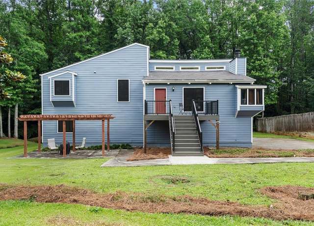 Property at 2311 Sims Dr NE, Marietta, GA 30066, 5 beds, 3.5 baths