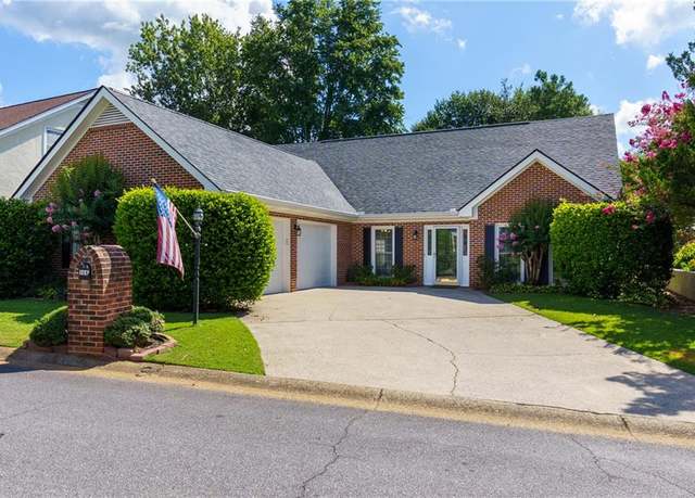 Property at 964 Bridgegate Dr, Marietta, GA 30068, 3 beds, 2.5 baths