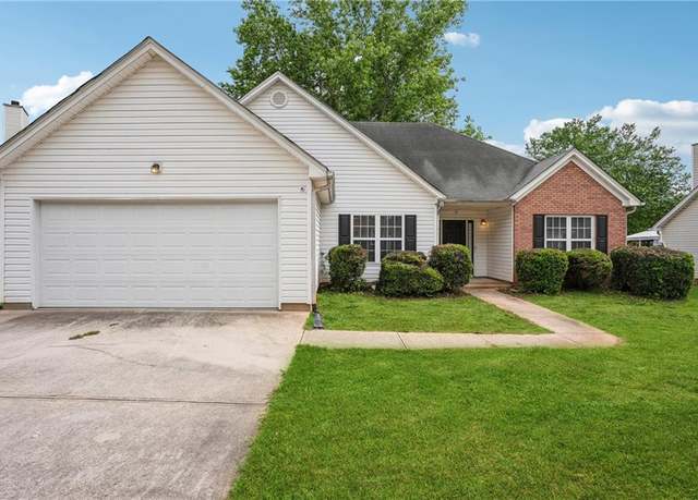 Property at 5525 Mayfair Crossing Dr, Lithonia, GA 30038, 3 beds, 2 baths