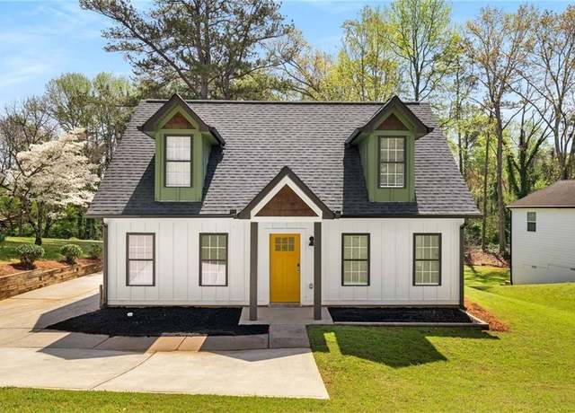 Property at 1071 N Price Rd, Sugar Hill, GA 30518, 3 beds, 2 baths