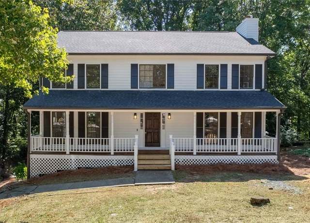 Property at 4166 Riverhill Ct NE, Roswell, GA 30075, 5 beds, 2.5 baths