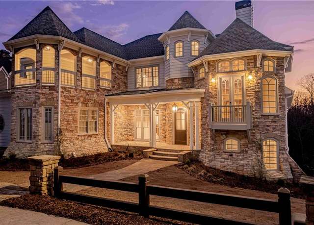 Property at 6756 Hedge Row Ln, Gainesville, GA 30506, 6 beds, 7.5 baths